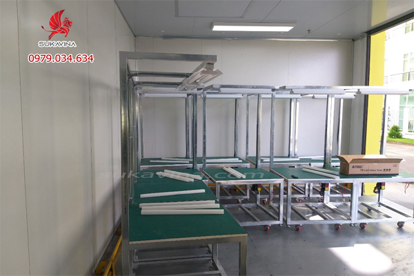 ban-thao-tac-nha-xuong n.jpg (181 KB)